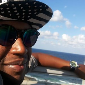 Meet your Posher, Ernesto alberto